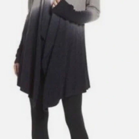 EUC Barefoot Dreams Bamboo Chic Lite Calypso Wrap Ombre Cardigan Sweater S/M - Picture 8 of 8